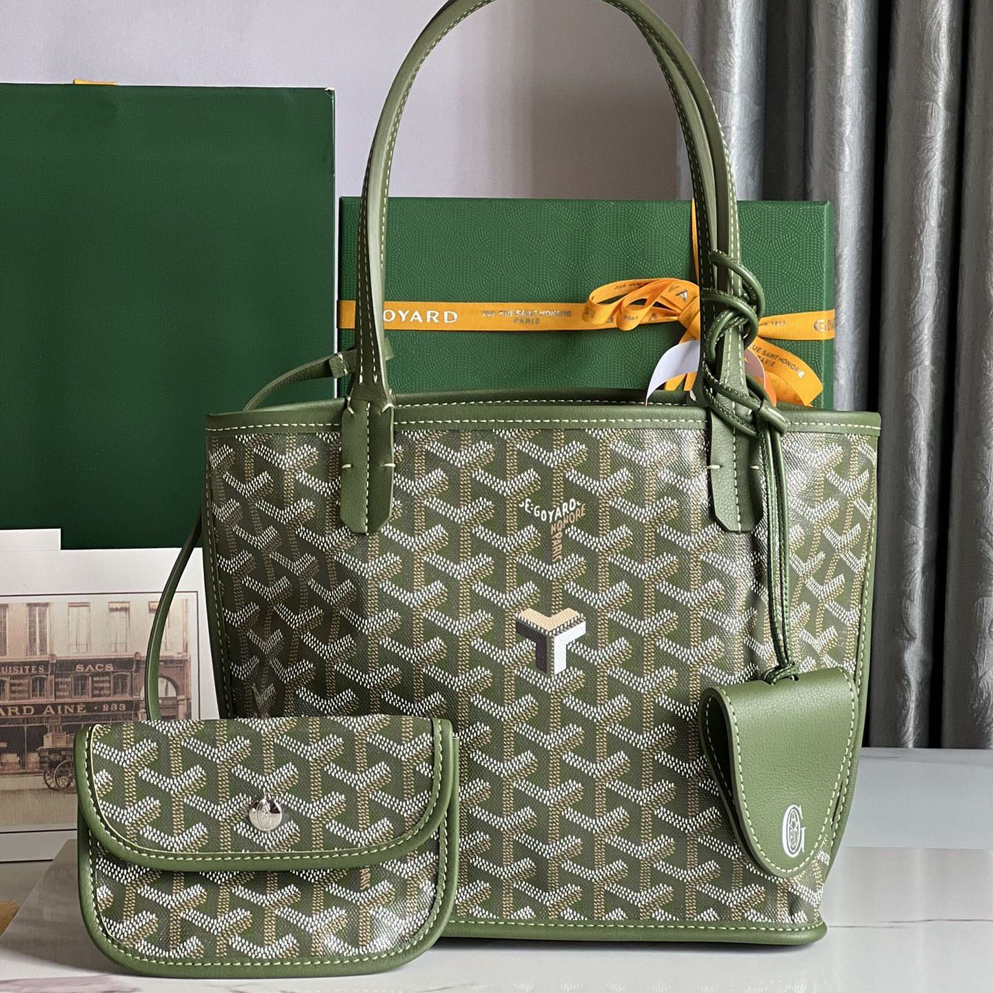 Go*ard shopping bags
